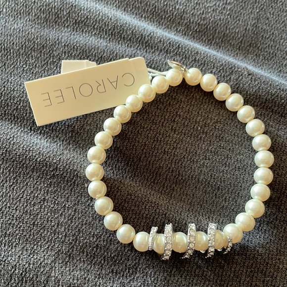 Carolee (Nordstrom) Pearl Bracket with Diamond Detail NWT - Picture 3 of 4